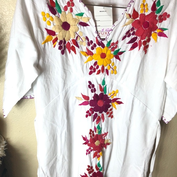 Mexican Embroidered White Floral Dress NEW - Picture 3 of 7
